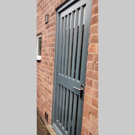Private Comfortable Guest Suite - Nottingham Exterior photo
